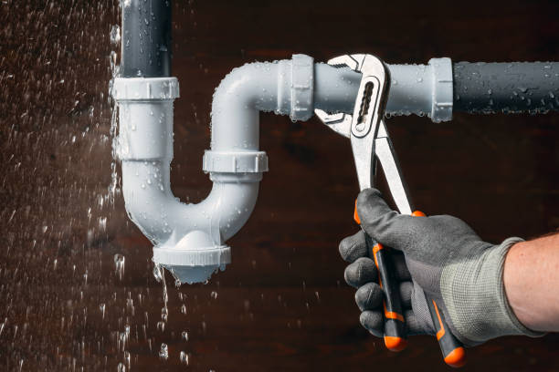 Professional Gas Line Repair technician working in Hancocks Bridge, NJ